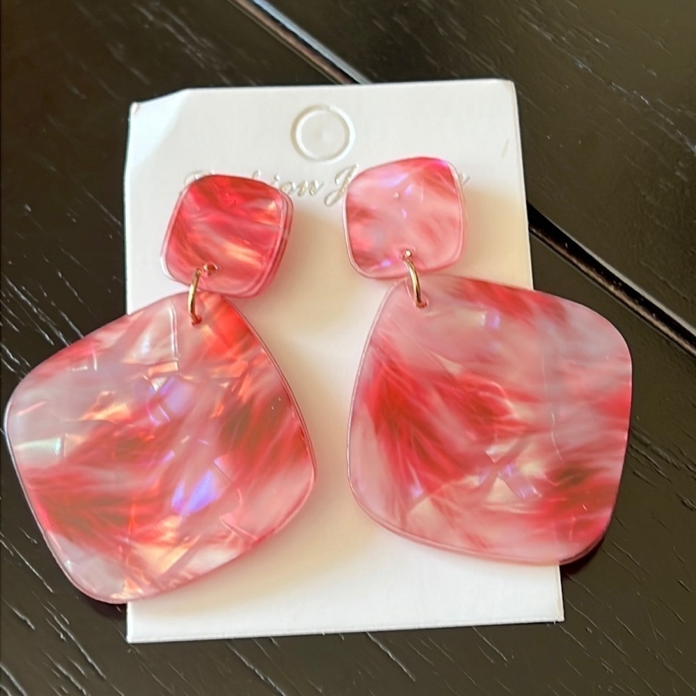 PINK marbled acrylic earrings-NWT